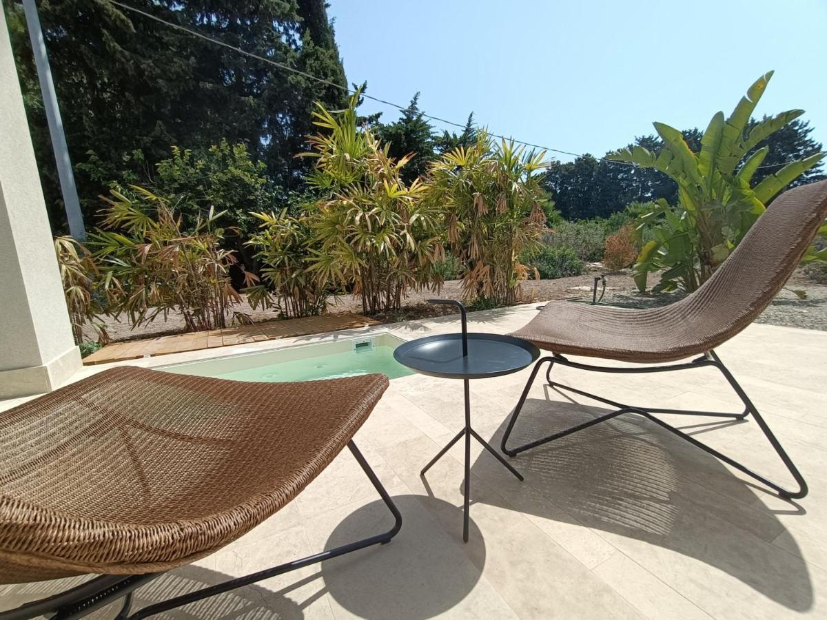 Chiusa Di Carlo Agriturismo อาโวลา ภายนอก รูปภาพ
