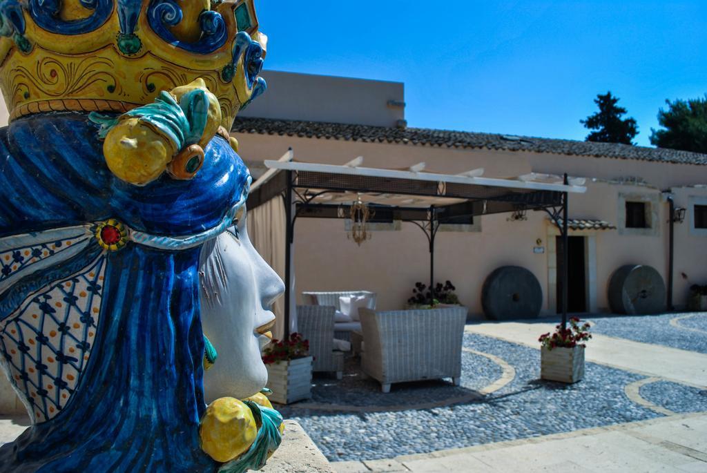 Chiusa Di Carlo Agriturismo อาโวลา ภายนอก รูปภาพ