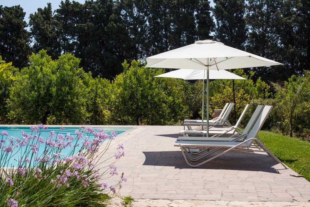 Chiusa Di Carlo Agriturismo อาโวลา ภายนอก รูปภาพ